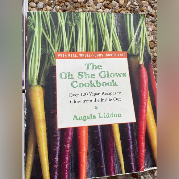 Lot Of 5 Assorted Vegan Cookbooks - Picture 6 of 11